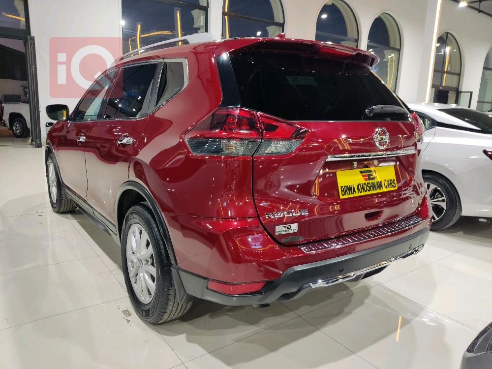 Nissan Rogue